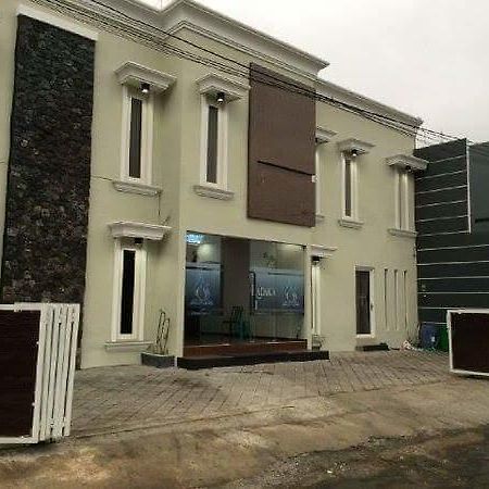 Hotel Grand Kadaka Malang Exterior foto
